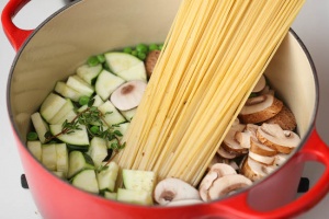 One Pot Zucchini Mushroom Pasta Recipe