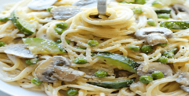 One Pot Zucchini Mushroom Pasta